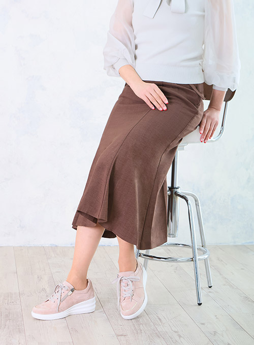 軽量ウェッジ外羽根スニーカー